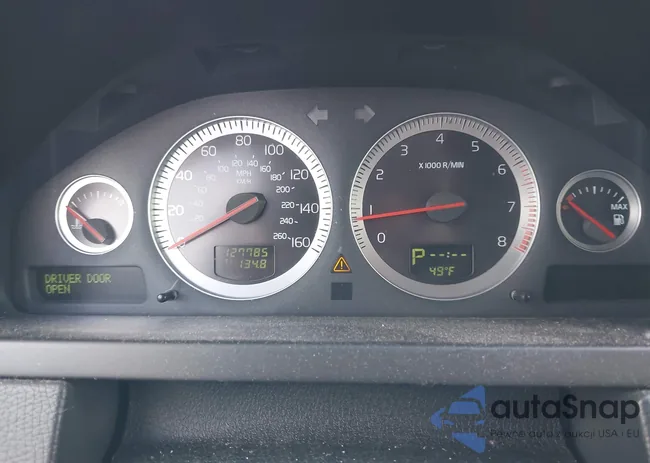 YV4952CYXC1618282: 44411279