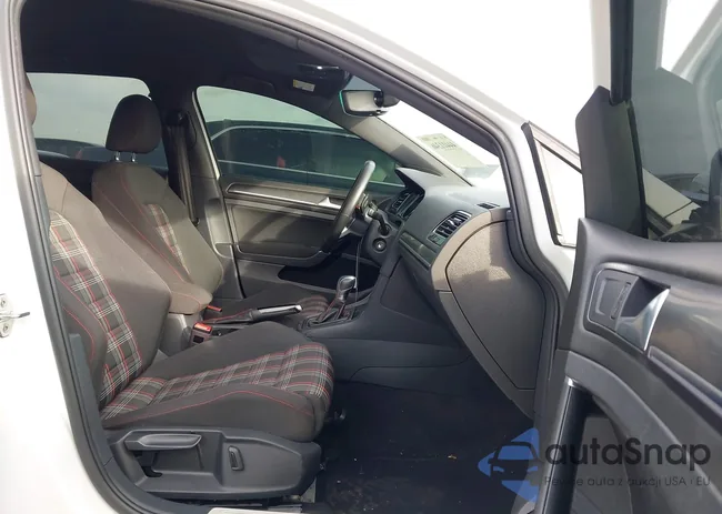 3VW6T7AU5KM022035: 44411346