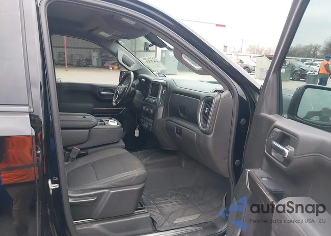 3GCPWCED0KG105047: 44411356