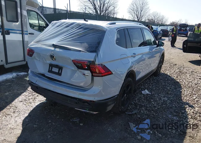 3VV2B7AX7KM066456: 44411402