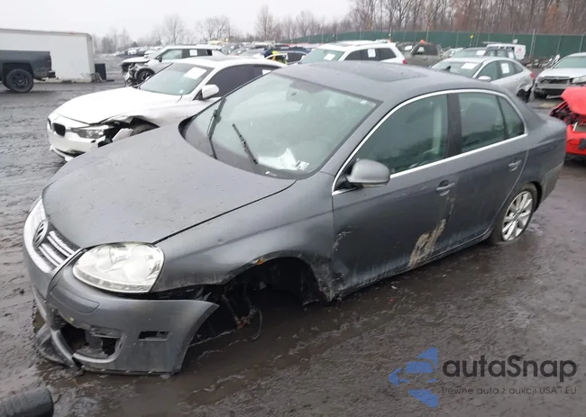 3VWRZ7AJ7AM063928: 44411405