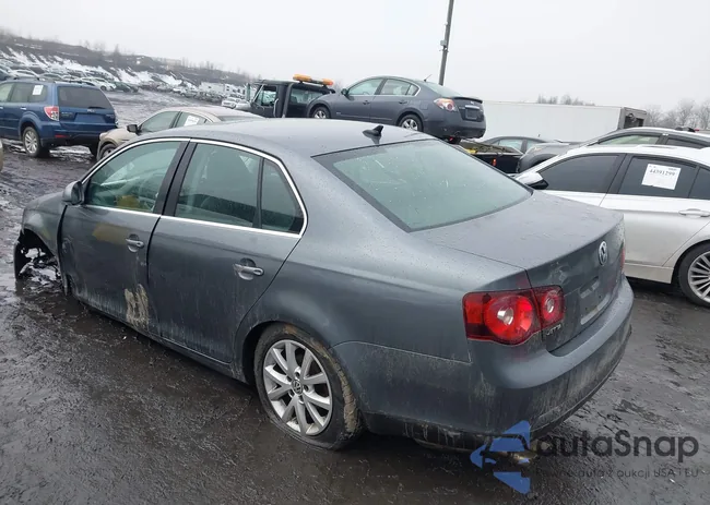 3VWRZ7AJ7AM063928: 44411405