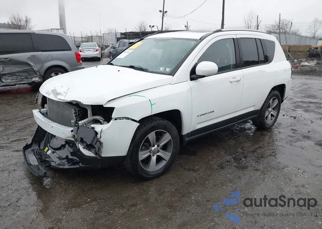 1C4NJDEB2GD795446: 44410481