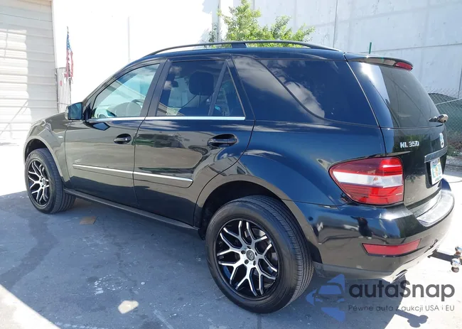 4JGBB2FB4BA652877: 44410536