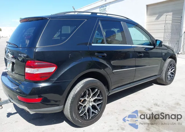 4JGBB2FB4BA652877: 44410536