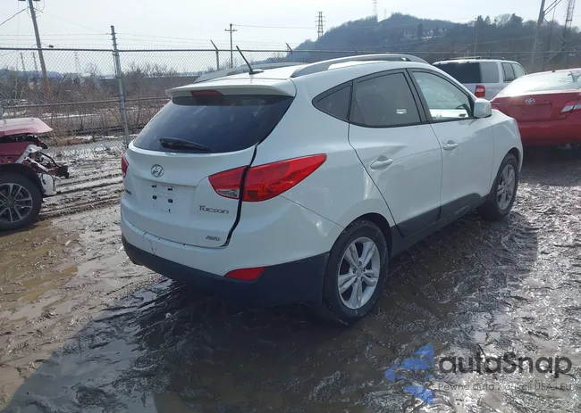 KM8JUCAC6BU297964: 44410581