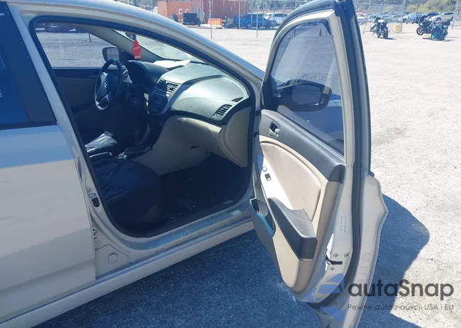 KMHCT4AE5GU113172: 44410602