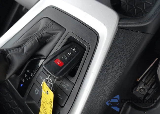 2T3A1RFV7LW085413: 44410715