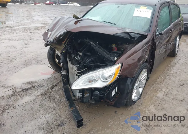 1C3CCBBBXDN579400: 44410773