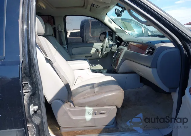 1GKFK13047R138138: 44411930