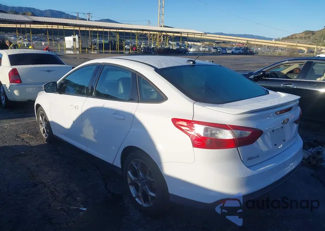 1FADP3F24DL211123: 44411938