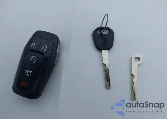 1FA6P8TH2F5435870: 44412070