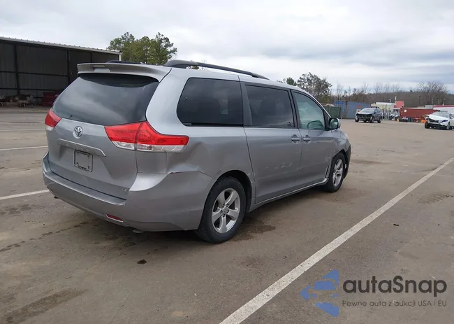 5TDKK3DC2CS223697: 44412071