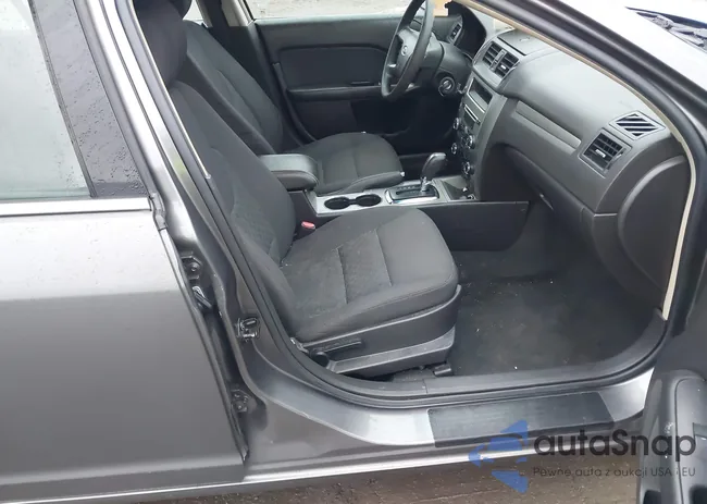 3FAHP0HA7BR201737: 44412136