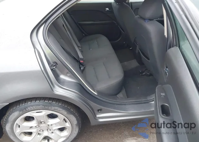 3FAHP0HA7BR201737: 44412136