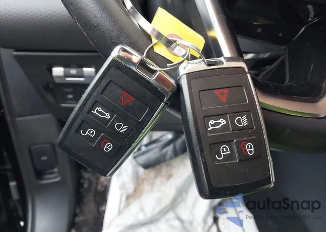 SALZJ2FX5PH215625: 44412207