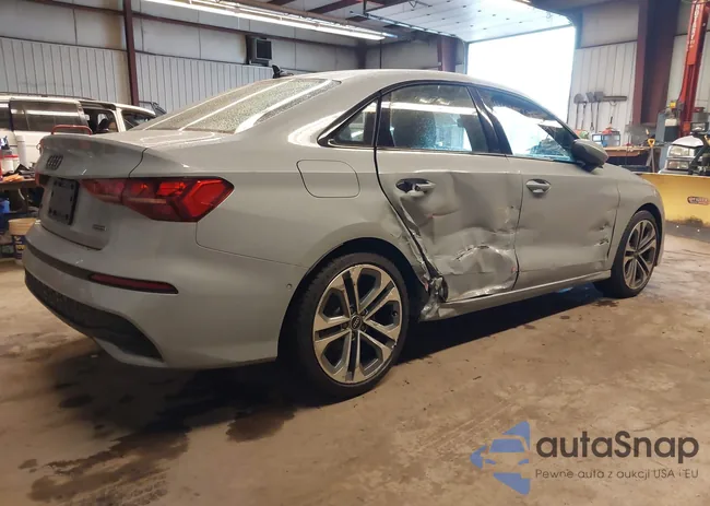 WAUGUDGY4SA075705: 44412329