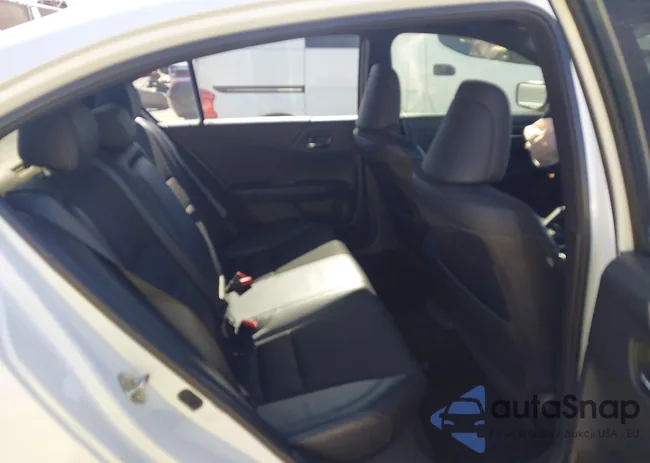 1HGCR2F50HA081882: 44412385