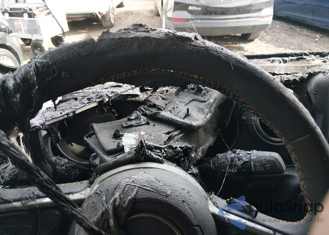 1C6JJTFM3PL594581: 44411449