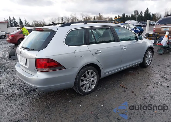 3VWPL7AJ0EM623822: 44411532