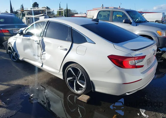 1HGCV3F2XNA017920: 44411764