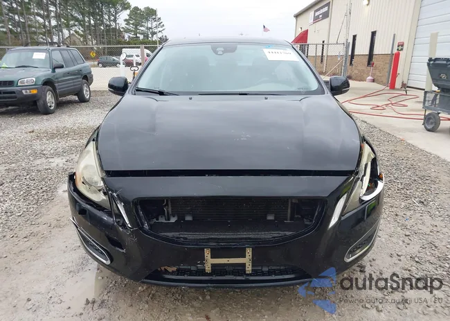 YV1622FS9C2095153: 44411769