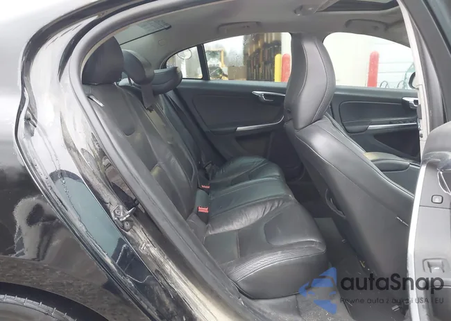 YV1622FS9C2095153: 44411769