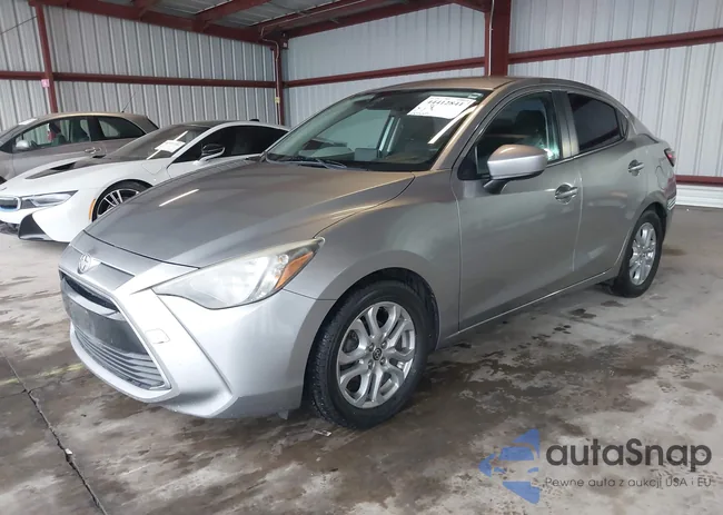 3MYDLBZV8GY103039: 44412841