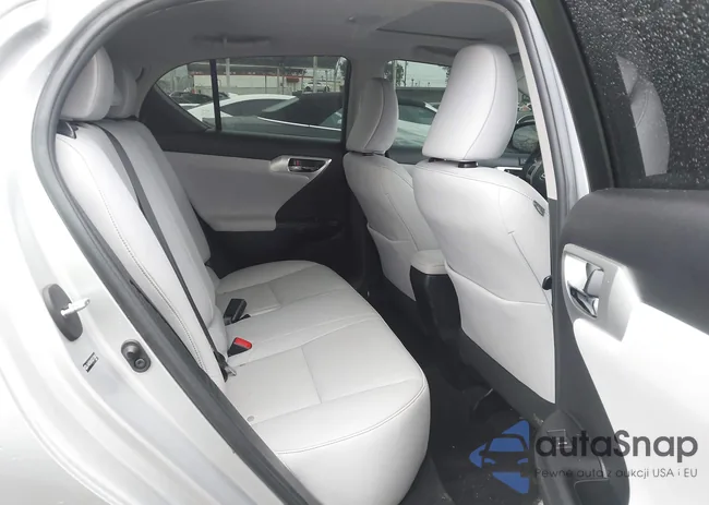 JTHKD5BH1D2173404: 44412880