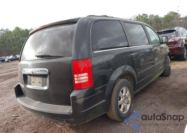 2A8HR54P28R119224: 44413066