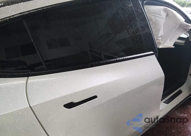 5YJYGDEE6LF053267: 44413076