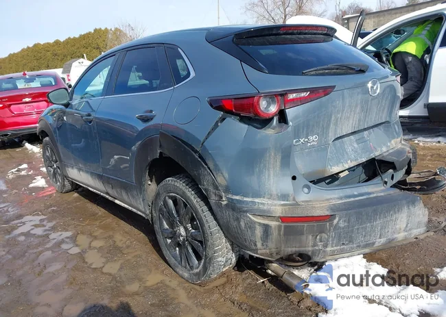 3MVDMBCL1NM424796: 44413111