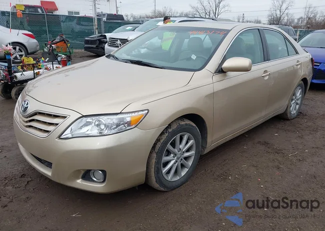 4T1BK3EK8BU613974: 44413174