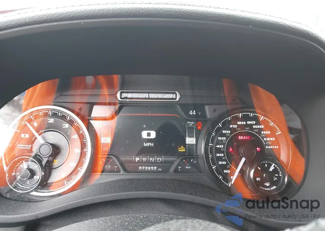 3C6TR5EJ8LG261918: 44413237