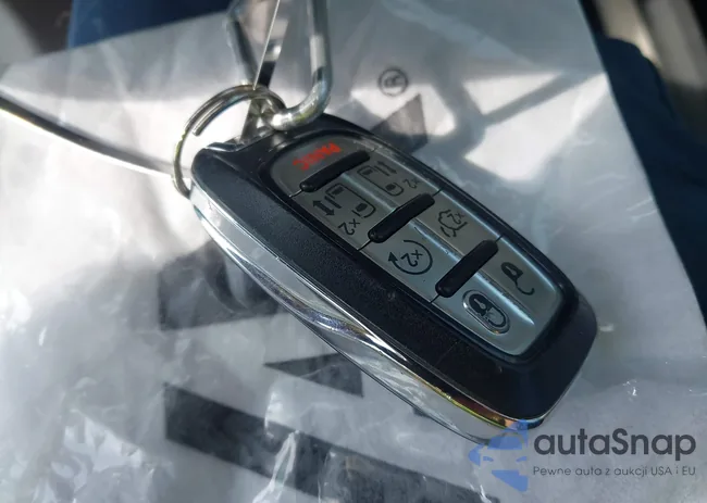 2C4RC1GG4NR168437: 44413255