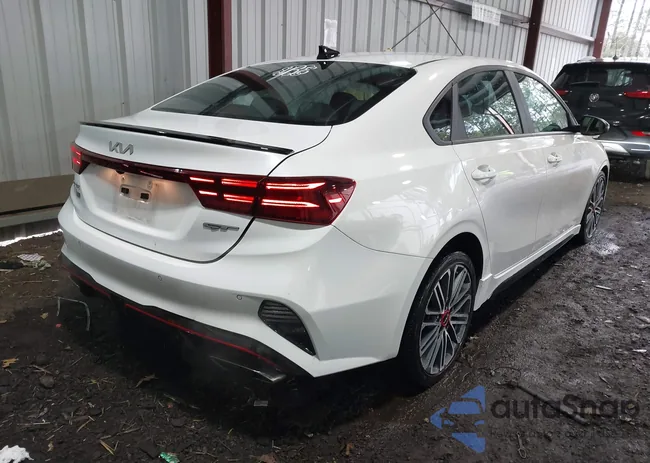 3KPF44AC8RE823441: 44413284