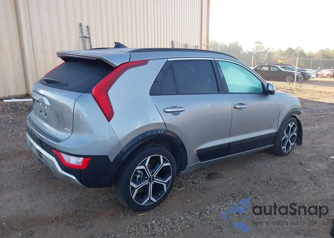 KNDCR3LE9P5048606: 44413316