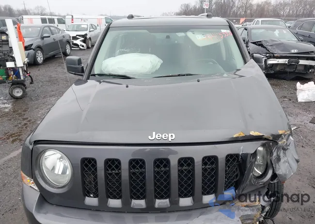 1C4NJPFA4GD801500: 44413350