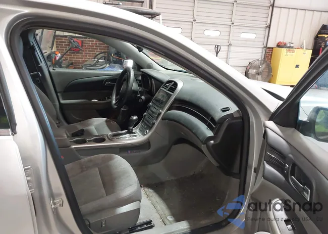 1G11A5SA7DF313918: 44412442