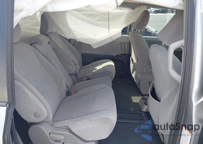 5TDKZ3DC8HS862881: 44412613