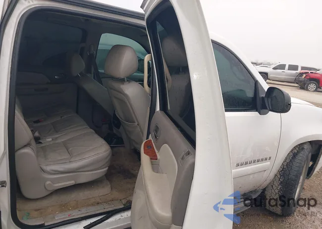 1GNFC16077R394818: 44412669