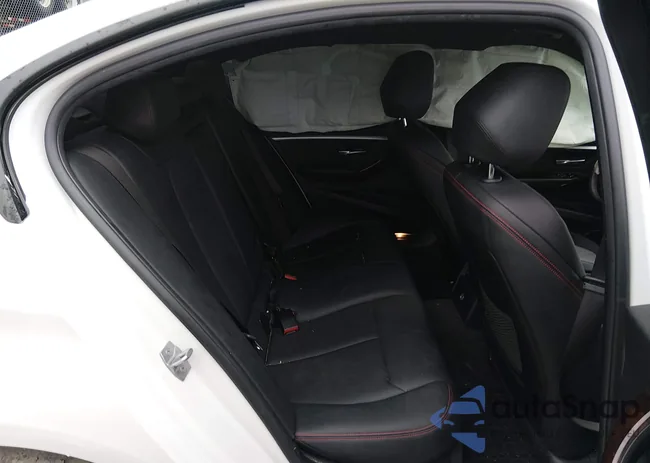 WBA8D9C38HA005502: 44413974