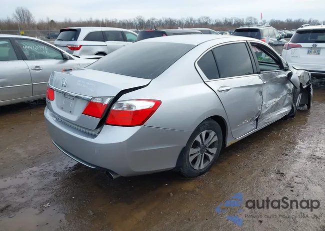 1HGCR2F35DA117512: 44414156