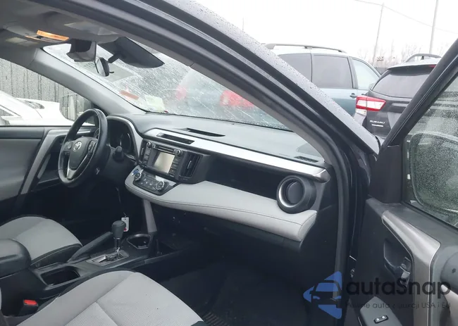 JTMRJREV8JD170355: 44414237