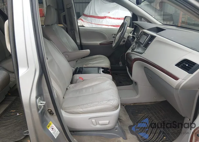 5TDYK3DC8DS337750: 44414340