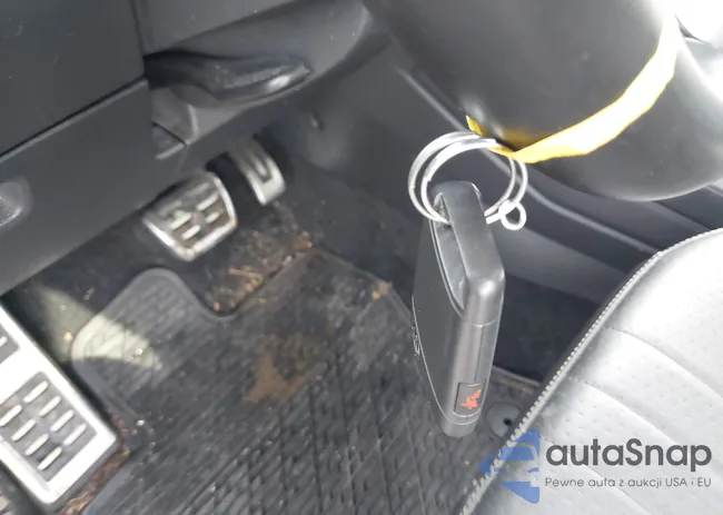 3VV8B7AX1PM008103: 44414368