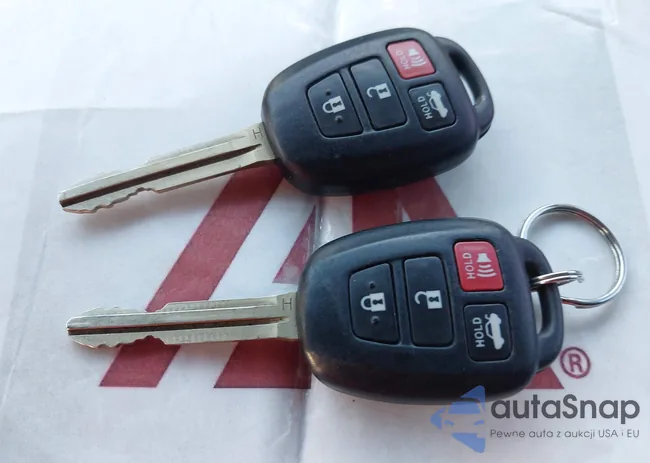 2T1BURHE6GC626203: 44413449