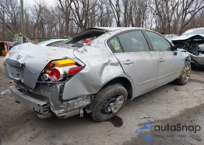 1N4AL2AP1AN562857: 44413467