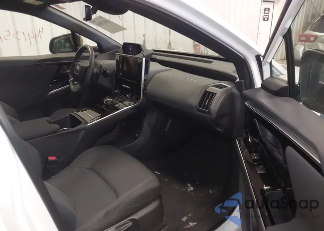 JTMABABA6PA022437: 44413515