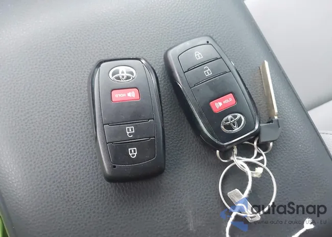 3TYLB5JN3RT051540: 44413569